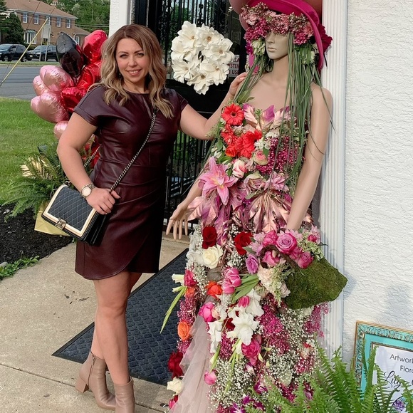 Meet your Posher, ELEN - Picture 3 of 7